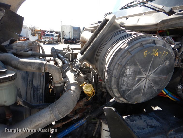 image for item DJ0383 2011 International ProStar  semi truck