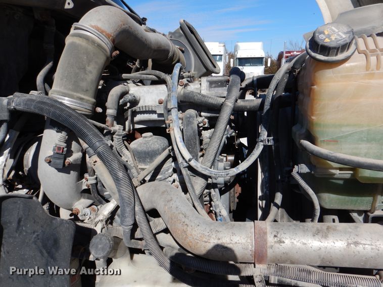 image for item DJ0383 2011 International ProStar  semi truck