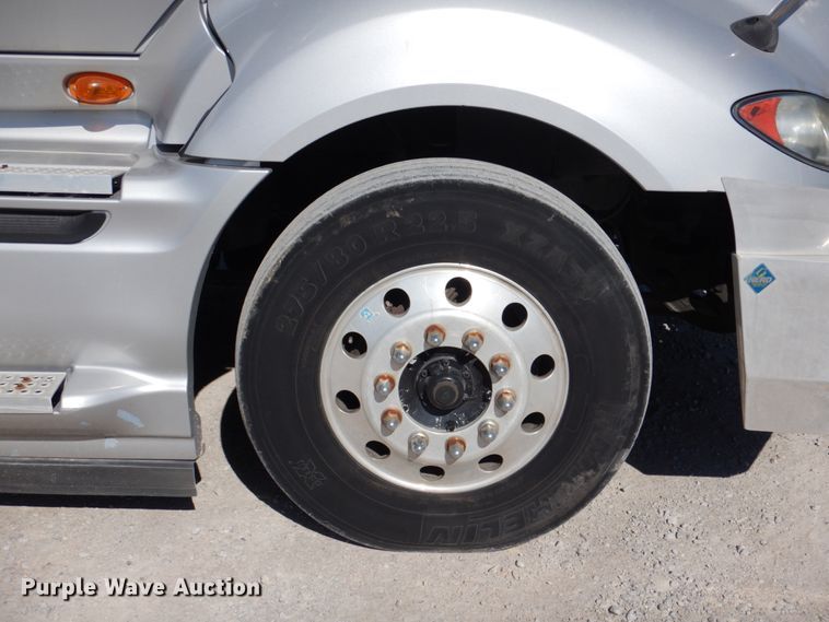 image for item DJ0383 2011 International ProStar  semi truck