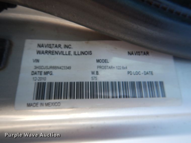 image for item DJ0383 2011 International ProStar  semi truck