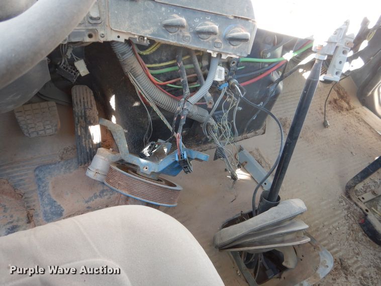 image for item DJ4915 2007 Freightliner Columbia  semi truck