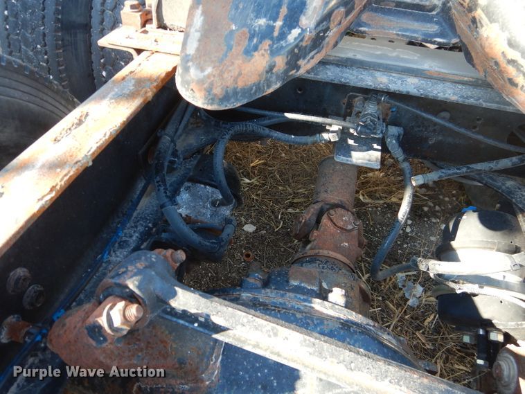 image for item DJ4915 2007 Freightliner Columbia  semi truck