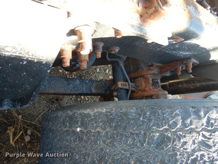 image for item DJ4915 2007 Freightliner Columbia  semi truck