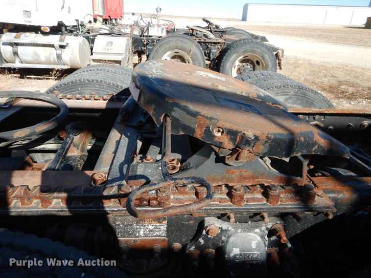 image for item DJ4915 2007 Freightliner Columbia  semi truck