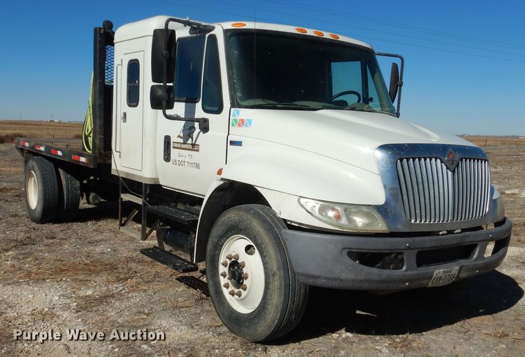 image for item DJ4936 2012 International 4300  flatbed truck