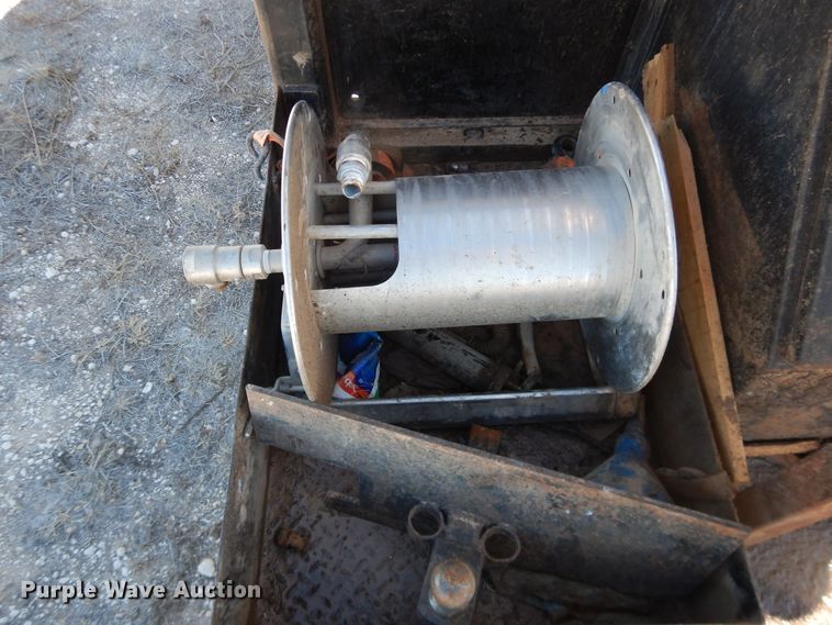 image for item DJ4936 2012 International 4300  flatbed truck