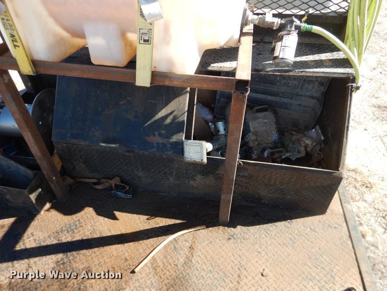 image for item DJ4936 2012 International 4300  flatbed truck