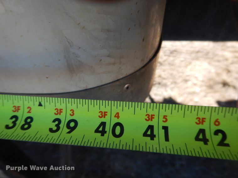 image for item DJ4936 2012 International 4300  flatbed truck