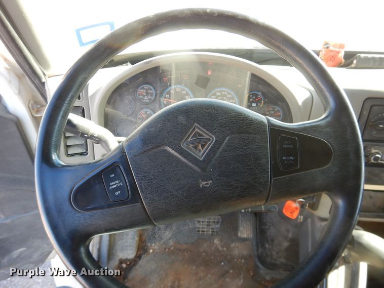 image for item DJ4936 2012 International 4300  flatbed truck