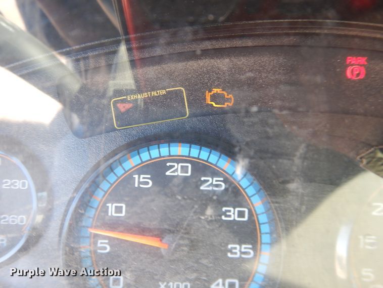 image for item DJ4936 2012 International 4300  flatbed truck