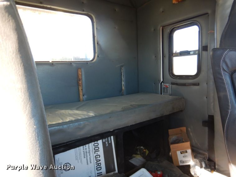 image for item DJ4936 2012 International 4300  flatbed truck