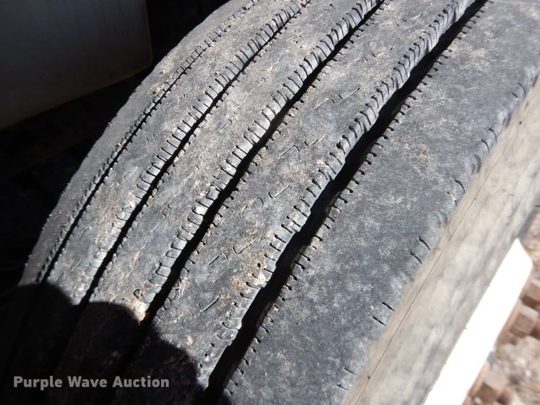 image for item DJ4936 2012 International 4300  flatbed truck