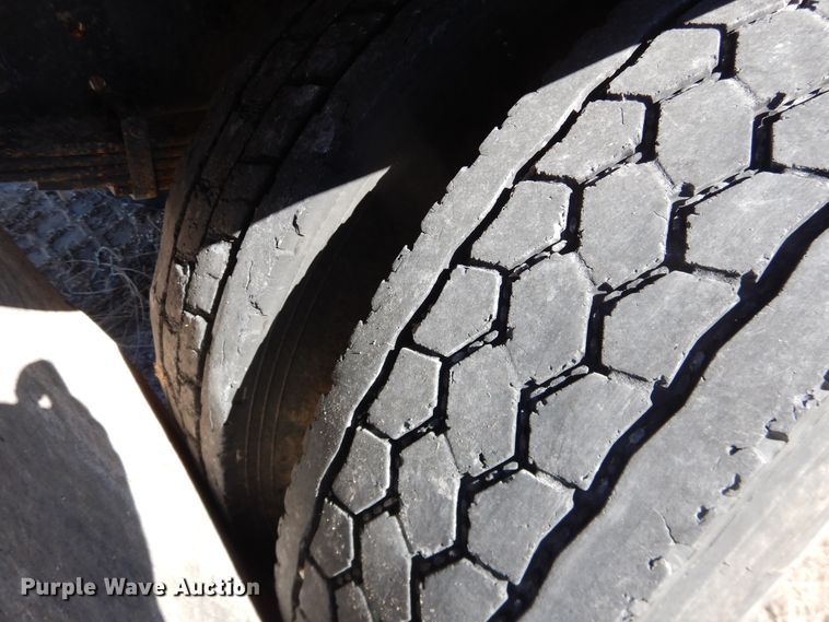 image for item DJ4936 2012 International 4300  flatbed truck