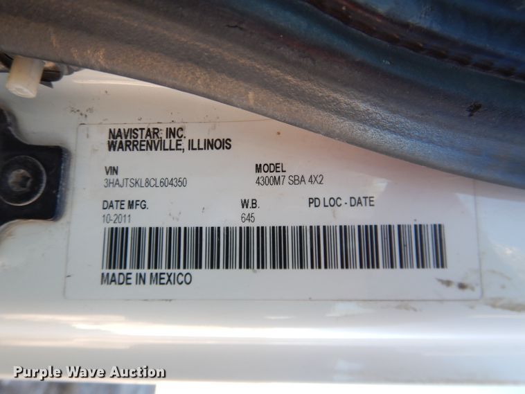 image for item DJ4936 2012 International 4300  flatbed truck