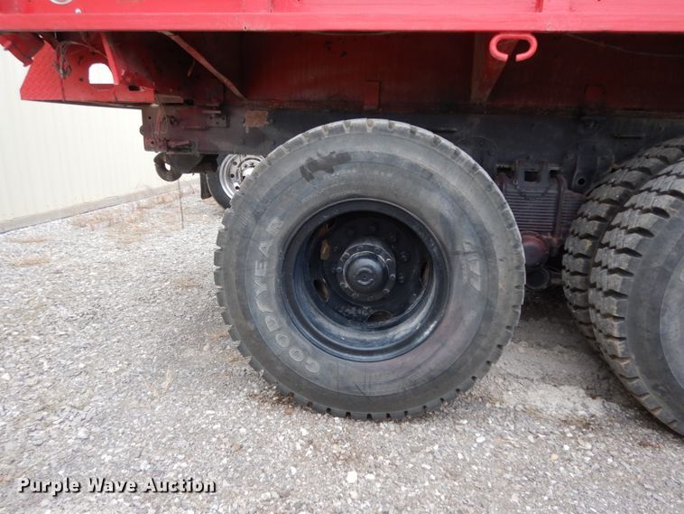 image for item DJ8195 1984 Am General  tanker fire truck