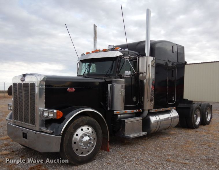 image for item DJ8196 1990 Peterbilt 379  semi truck