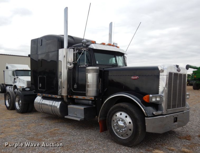 image for item DJ8196 1990 Peterbilt 379  semi truck