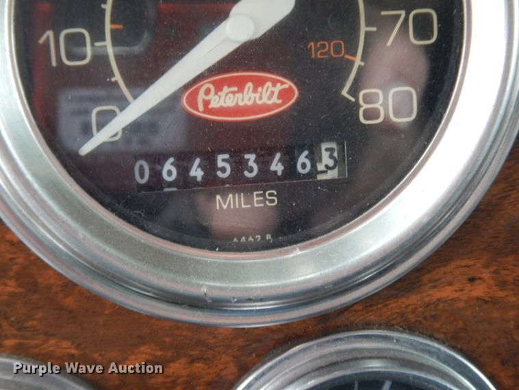 image for item DJ8196 1990 Peterbilt 379  semi truck