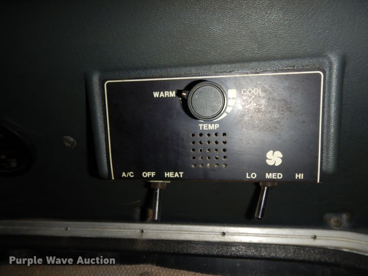 image for item DJ8196 1990 Peterbilt 379  semi truck