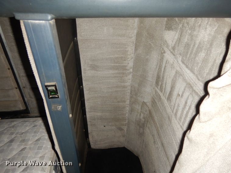 image for item DJ8196 1990 Peterbilt 379  semi truck