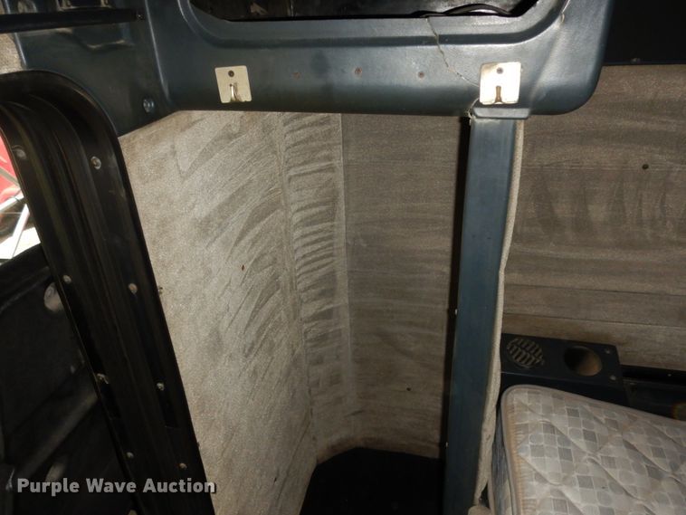 image for item DJ8196 1990 Peterbilt 379  semi truck