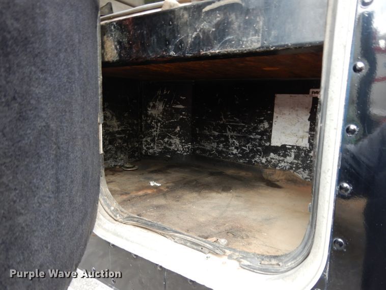 image for item DJ8196 1990 Peterbilt 379  semi truck