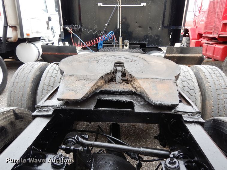 image for item DJ8196 1990 Peterbilt 379  semi truck