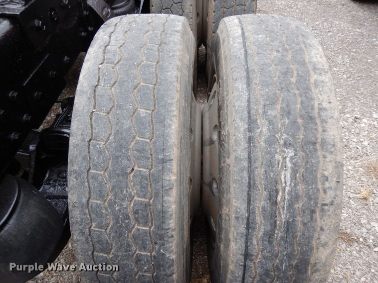 image for item DJ8196 1990 Peterbilt 379  semi truck