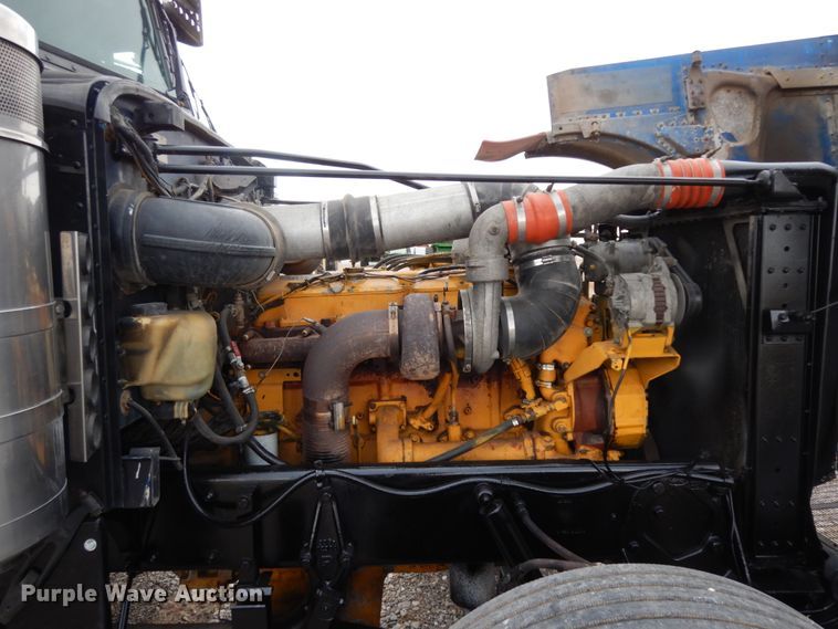 image for item DJ8196 1990 Peterbilt 379  semi truck