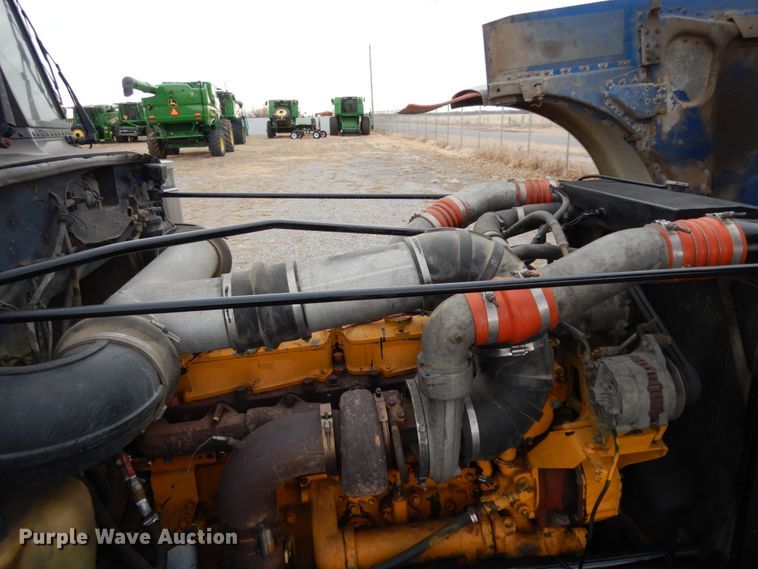 image for item DJ8196 1990 Peterbilt 379  semi truck