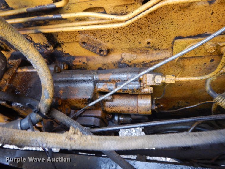 image for item DJ8196 1990 Peterbilt 379  semi truck