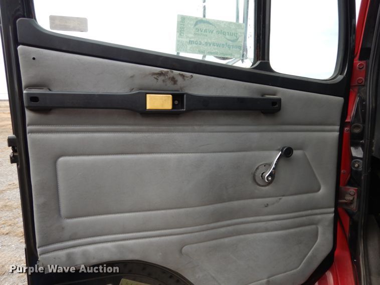 image for item DJ8198 1996 Freightliner FL80  pumper fire truck