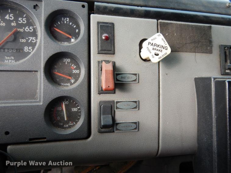 image for item DJ8198 1996 Freightliner FL80  pumper fire truck