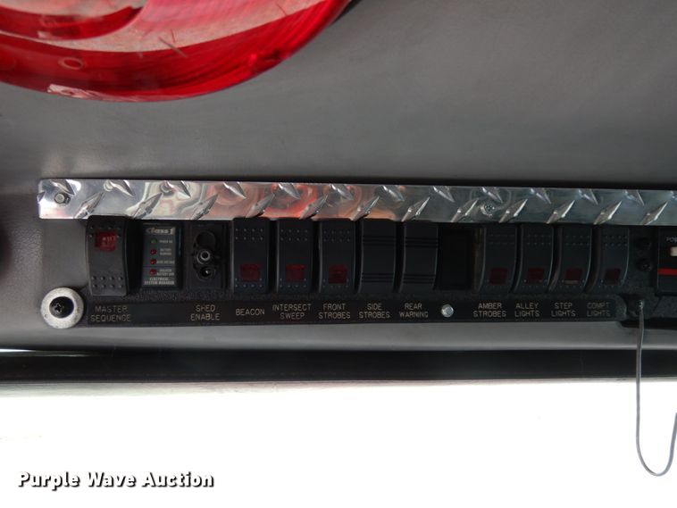 image for item DJ8198 1996 Freightliner FL80  pumper fire truck