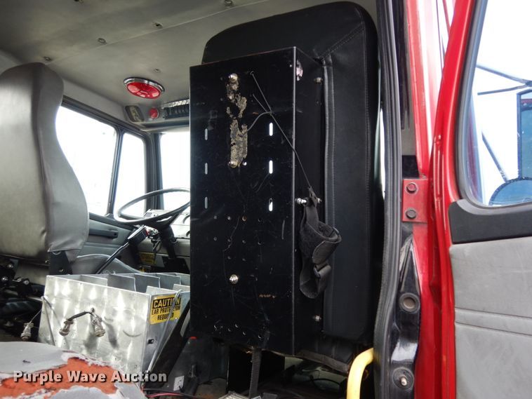 image for item DJ8198 1996 Freightliner FL80  pumper fire truck