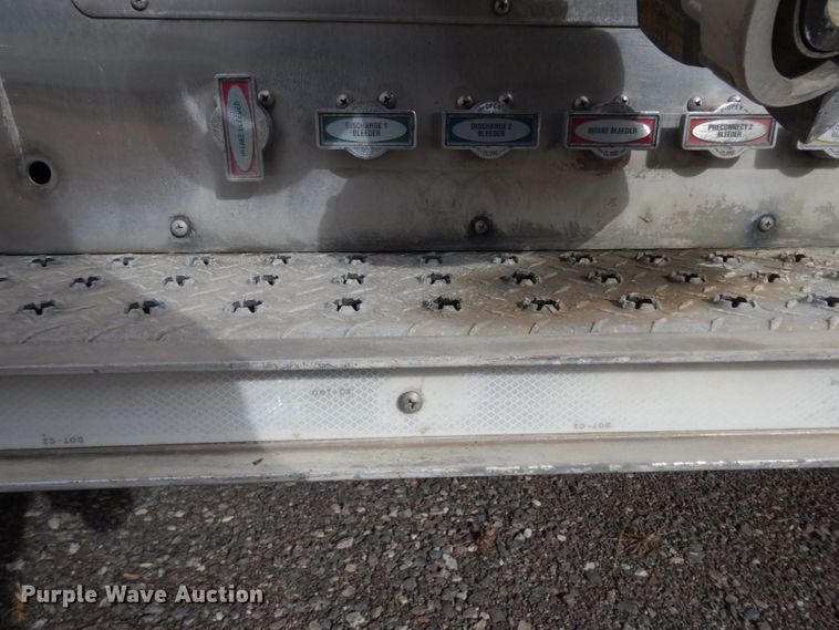 image for item DJ8198 1996 Freightliner FL80  pumper fire truck