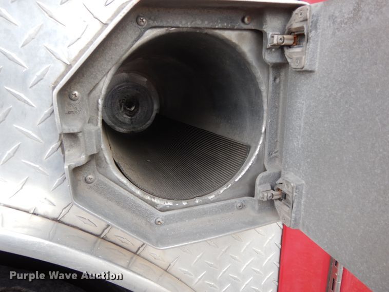 image for item DJ8198 1996 Freightliner FL80  pumper fire truck