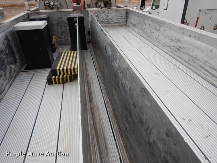 image for item DJ8198 1996 Freightliner FL80  pumper fire truck