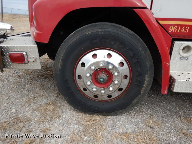 image for item DJ8198 1996 Freightliner FL80  pumper fire truck