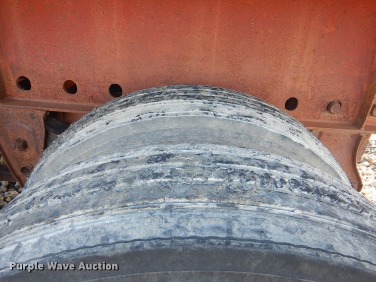 image for item DJ8615 1997 Great Dane GPMS248  flatbed trailer