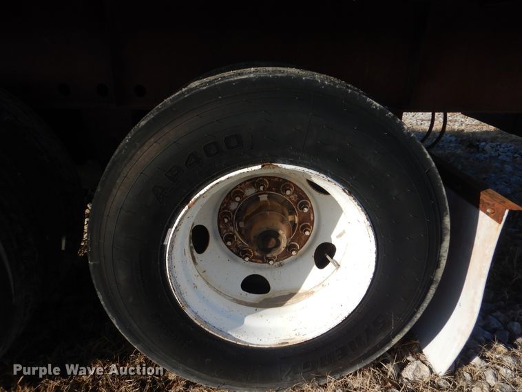 image for item DJ8615 1997 Great Dane GPMS248  flatbed trailer