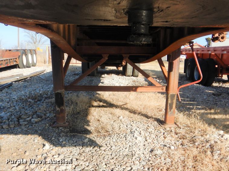 image for item DJ8615 1997 Great Dane GPMS248  flatbed trailer