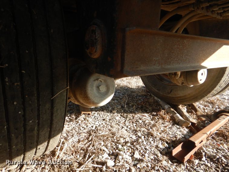 image for item DJ8616 1997 Transcript Eagle W248X96  flatbed trailer