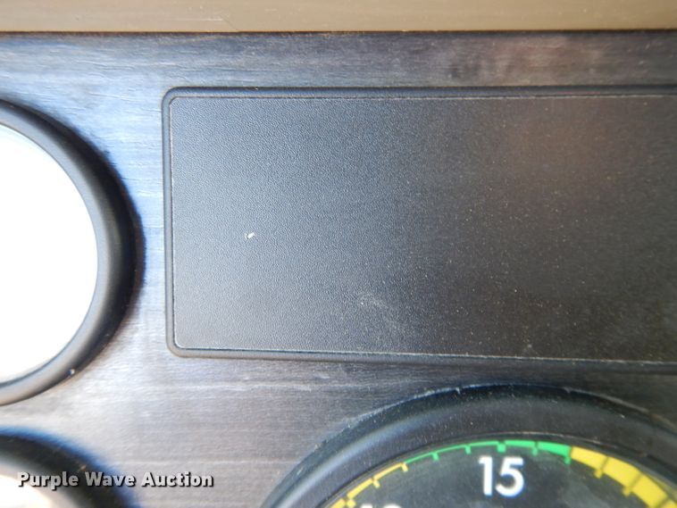 image for item DL2011 2006 Freightliner Columbia  semi truck