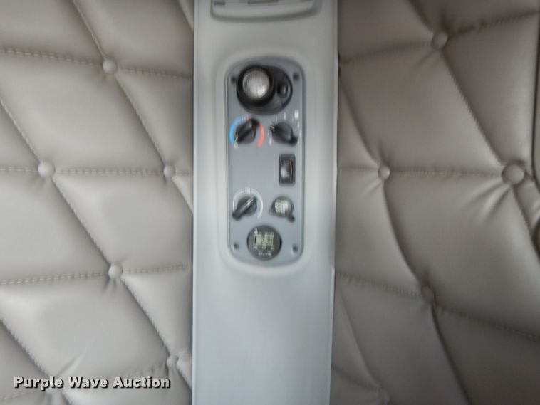 image for item DL2011 2006 Freightliner Columbia  semi truck