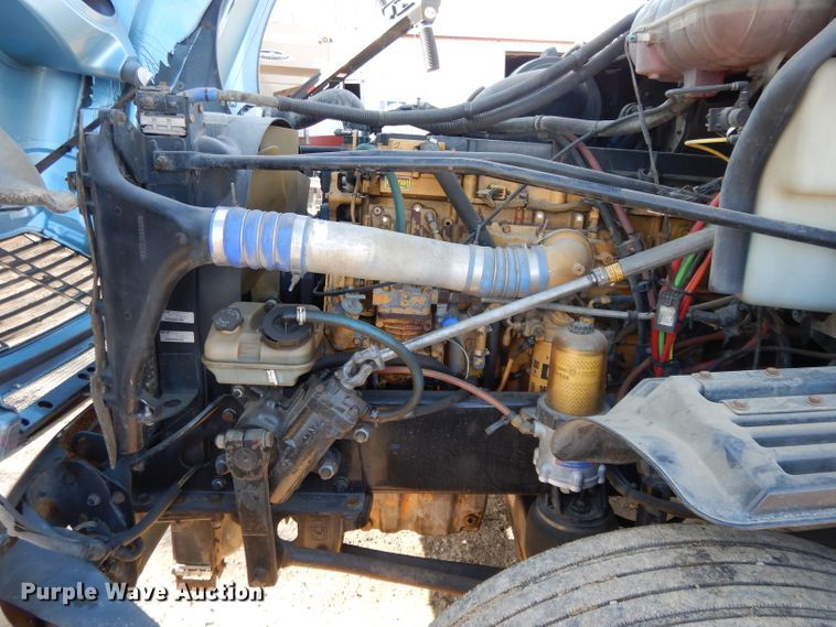 image for item DL2011 2006 Freightliner Columbia  semi truck