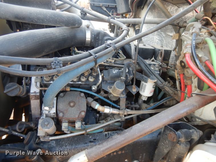 image for item DL2720 1994 Freightliner FL70  flatbed truck