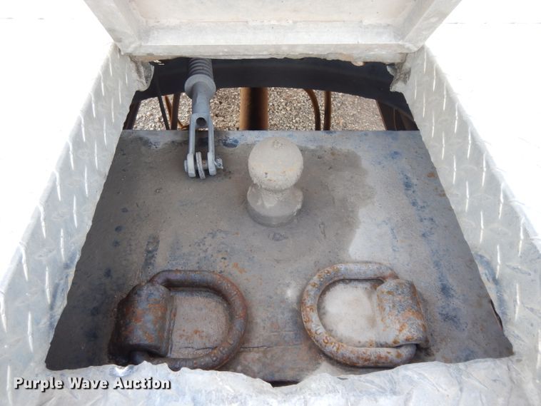 image for item DL2720 1994 Freightliner FL70  flatbed truck