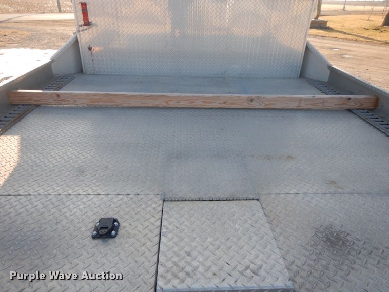 image for item DL2720 1994 Freightliner FL70  flatbed truck