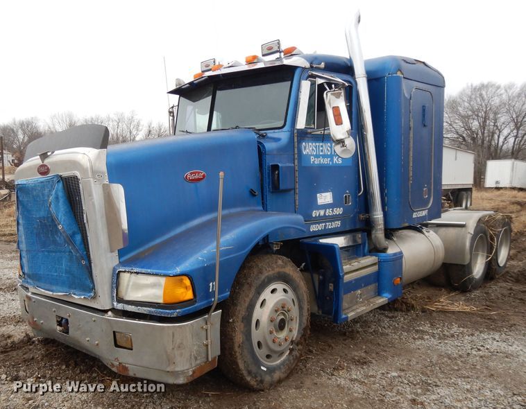 image for item DL2746 1989 Peterbilt 377  semi truck